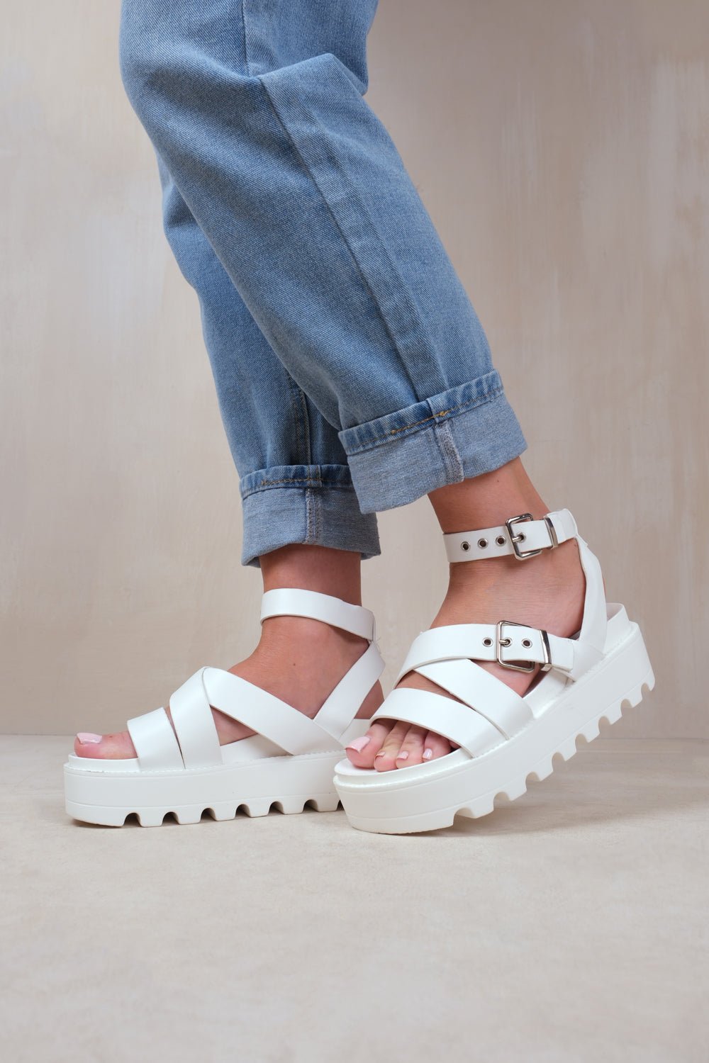 LAYLA BUCKLE STRAP PLATFORM SANDALS IN WHITE FAUX LEATHER - Popular trends empire
