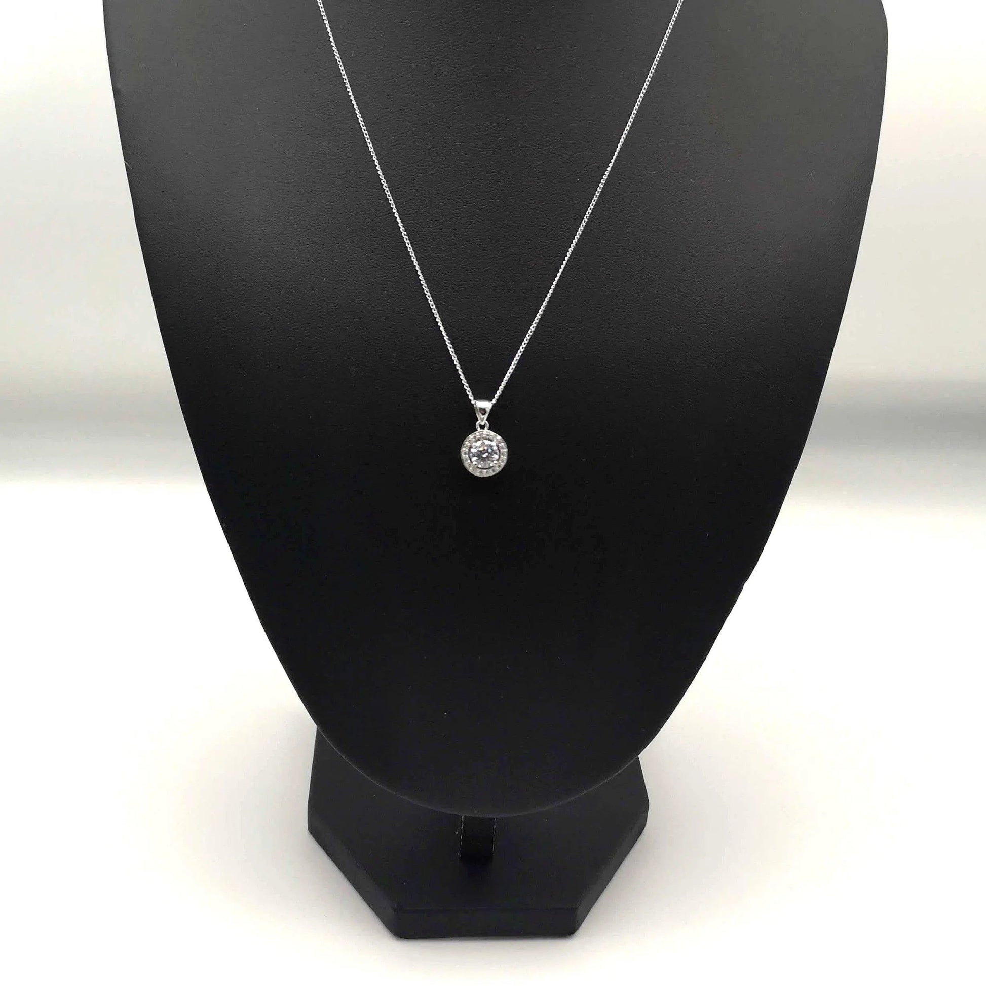 Cubic Zirconia Halo Necklace - Popular trends empire
