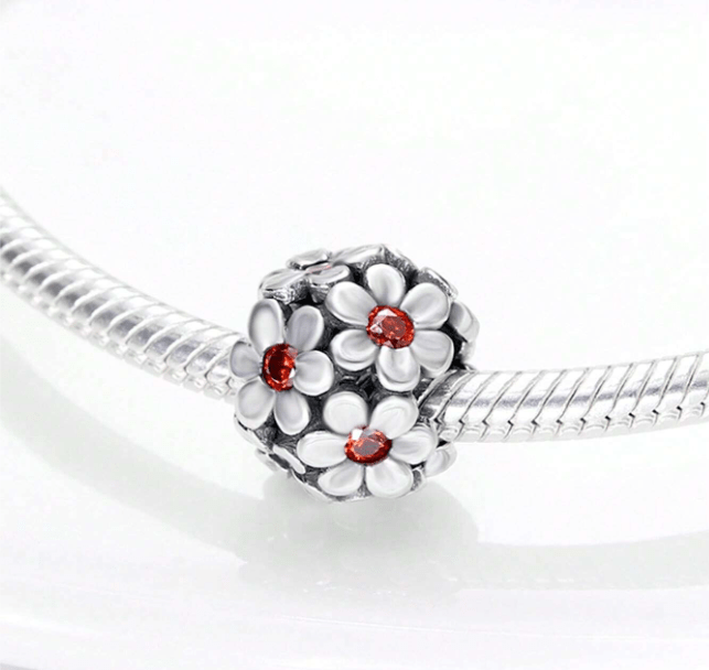 Daisy Bead Charm - Popular trends empire