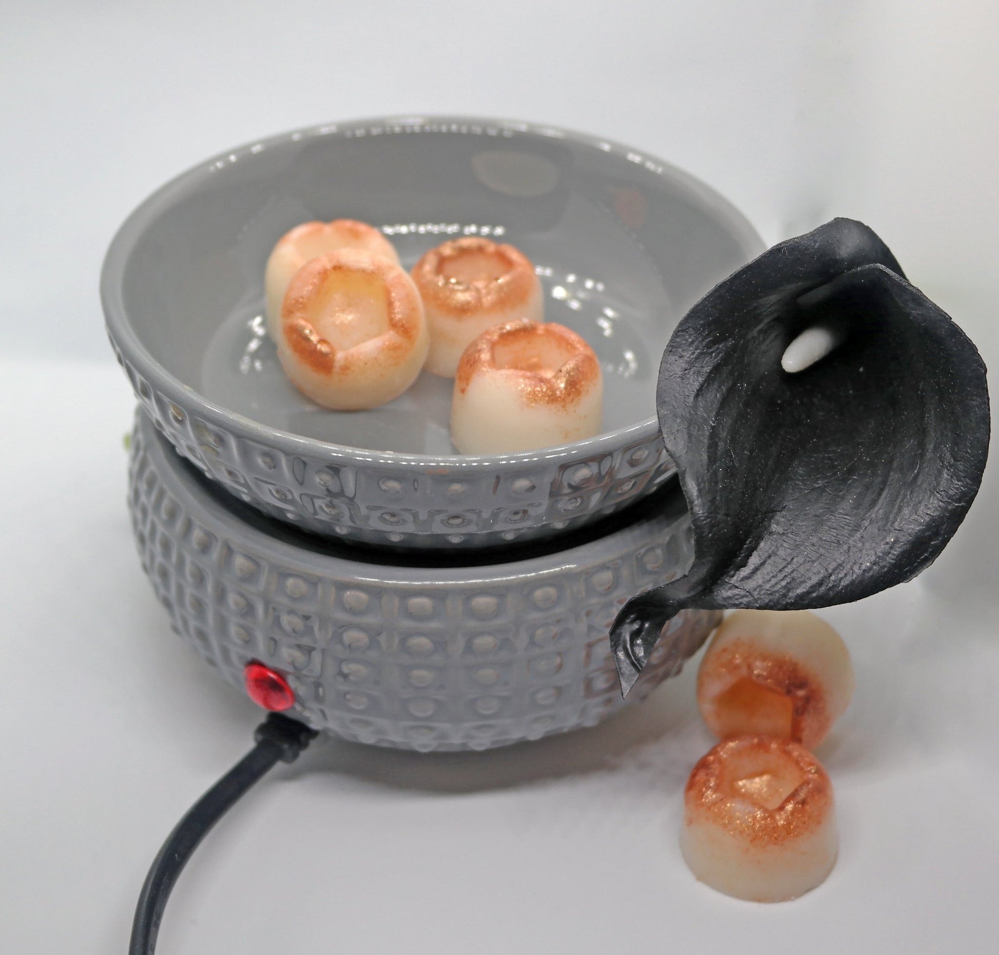 Dimpled Ceramic Grey Electric Wax Melter|Burner & Candle Warmer - Popular trends empire