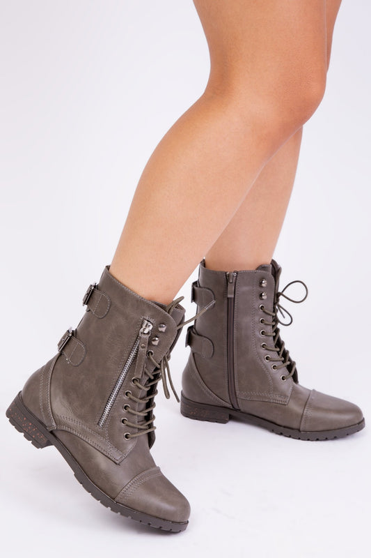 ELODIE MILITARY ANKLE BOOTS WITH LOW HEEL IN KHAKI FAUX LEATHER - Popular trends empire