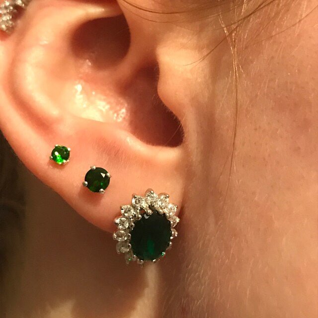 Emerald Cubic Zirconia Flower Earrings - Popular trends empire