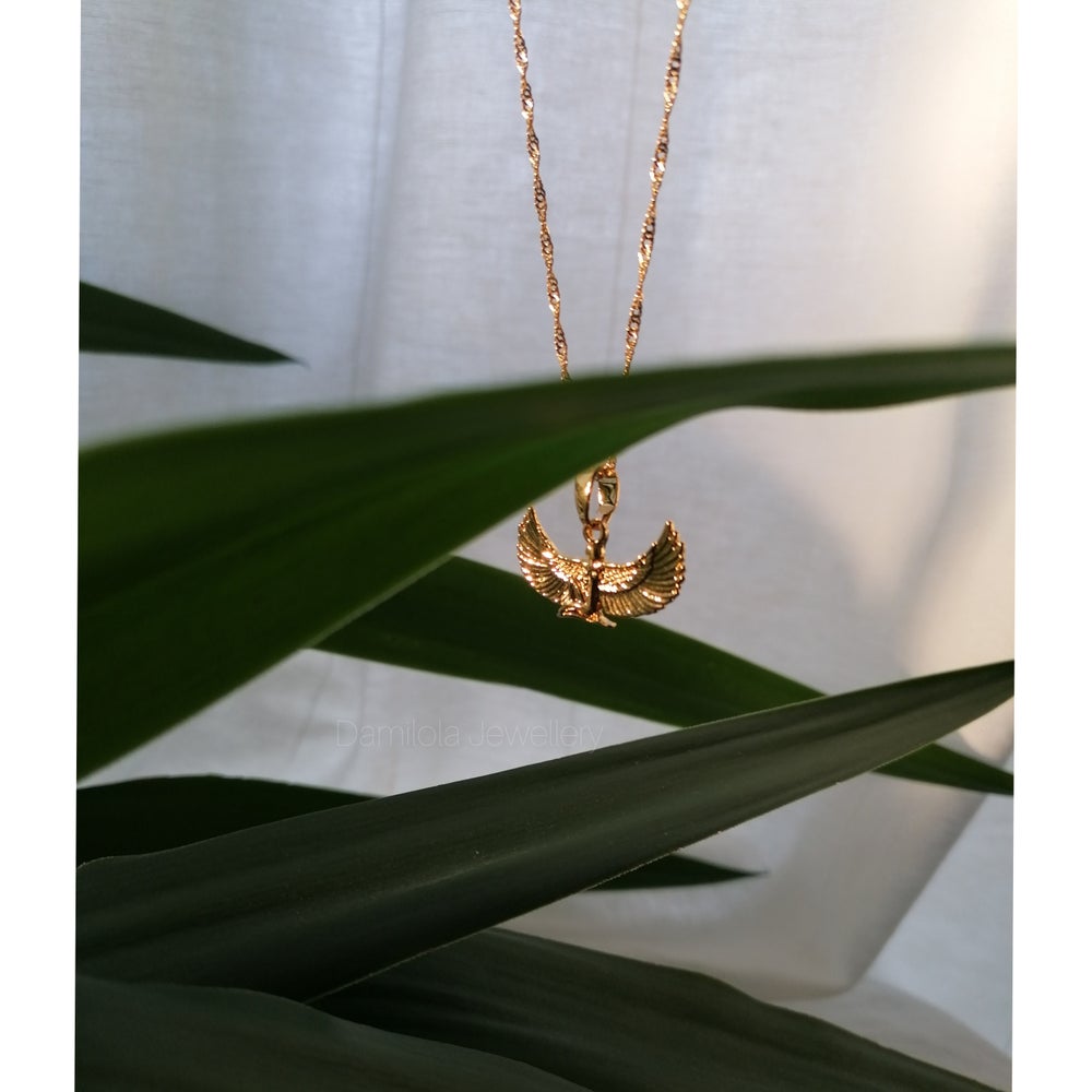 'Goddess Isis' - Gold/Silver (2 chain styles) - Popular trends empire