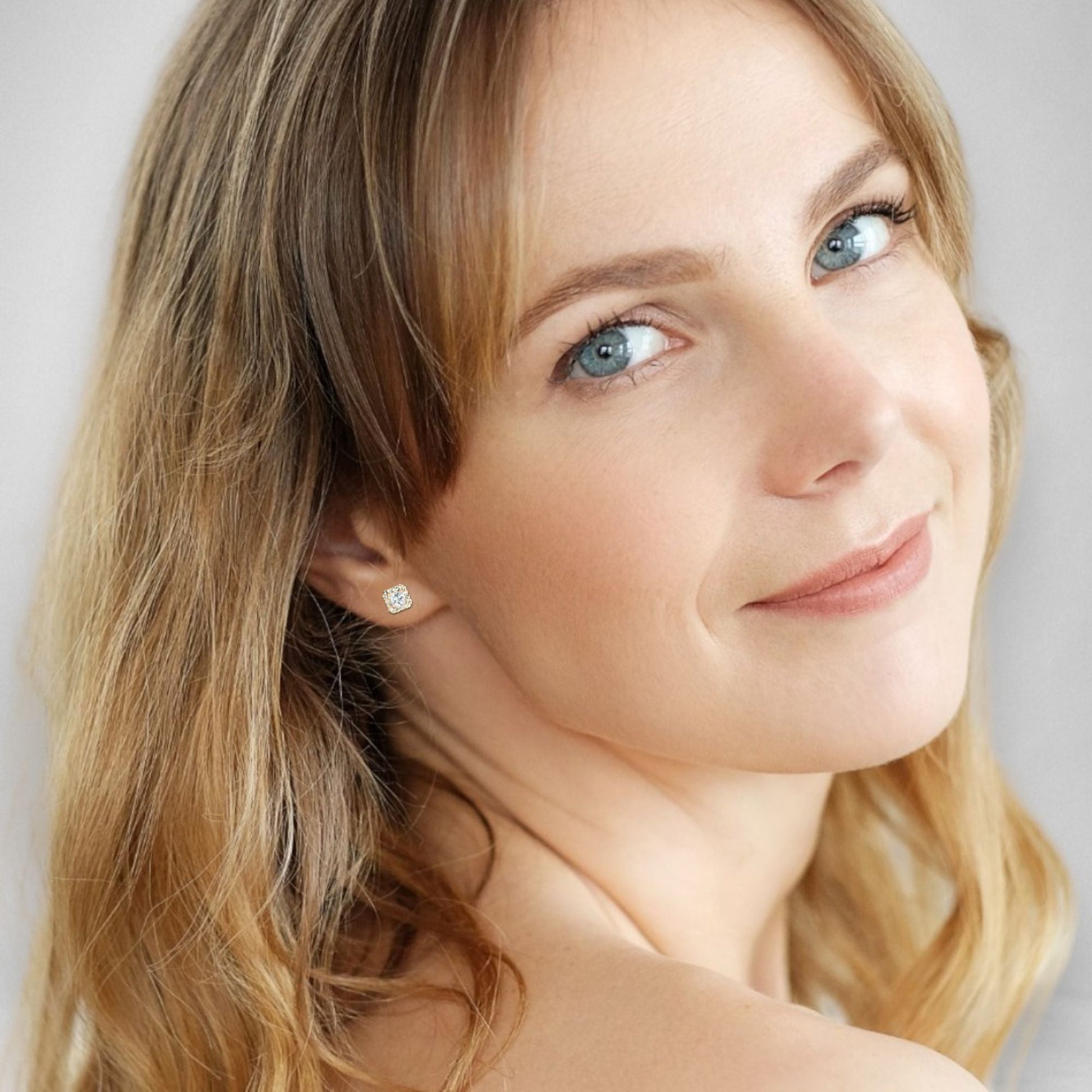 Halo Princess Cut Stud Earrings - Popular trends empire