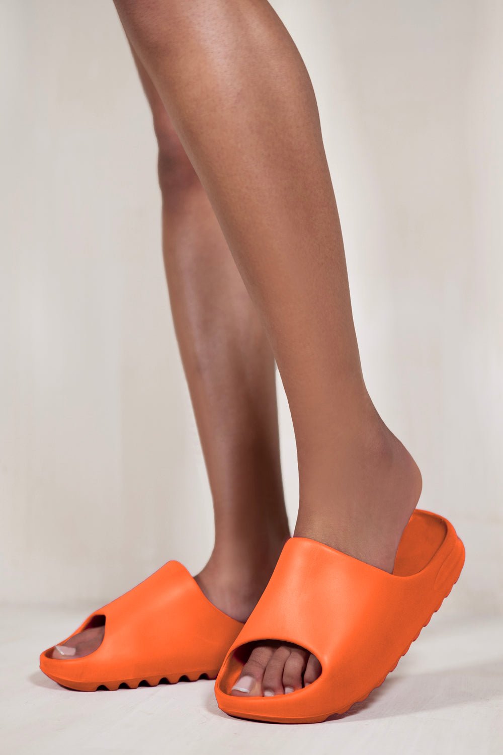 KOURTNEY SLIDERS WITH RUBBER SOLE IN TANGERINE ORANGE - Popular trends empire