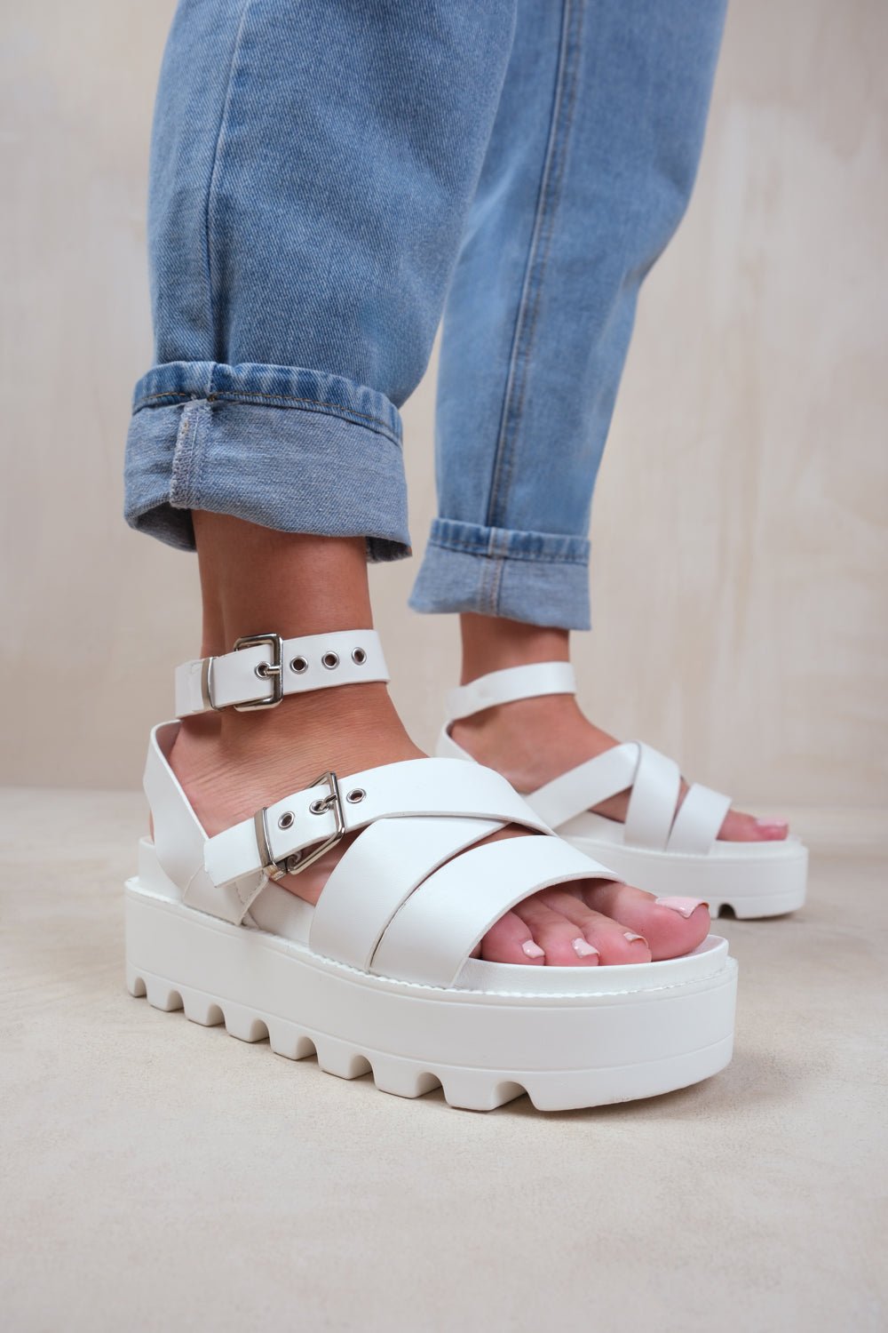 LAYLA BUCKLE STRAP PLATFORM SANDALS IN WHITE FAUX LEATHER - Popular trends empire