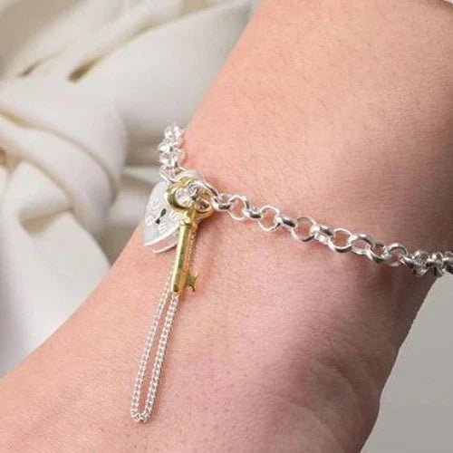 Lock and Key Bracelet - Popular trends empire