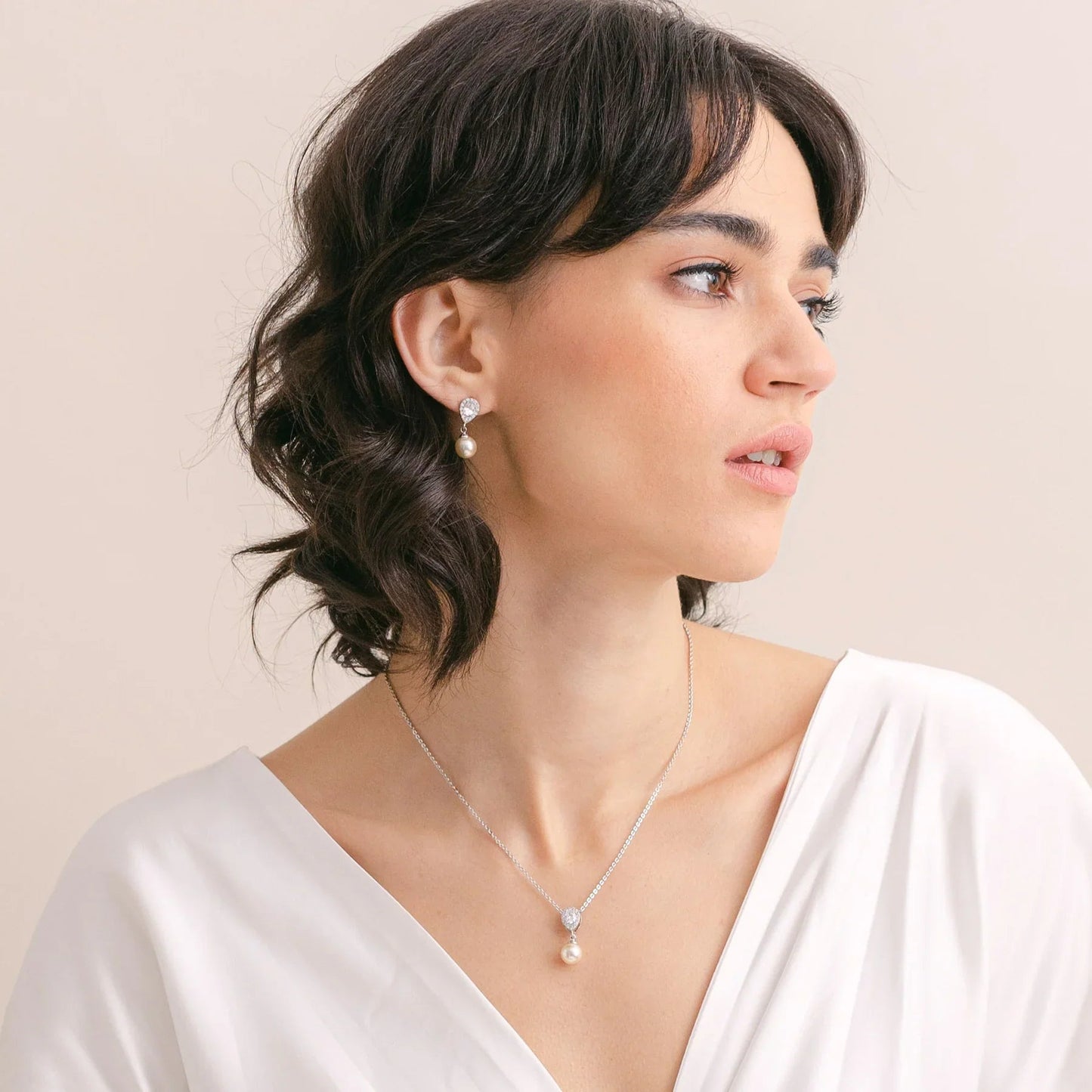 Pearl and Cubic Zirconia Teardrop Necklace - Popular trends empire