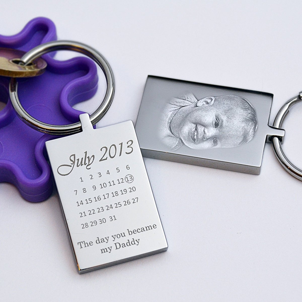 Personalised Calendar Keychain – Engraved Stainless Steel Special Date Keepsake Gift - Popular trends empire