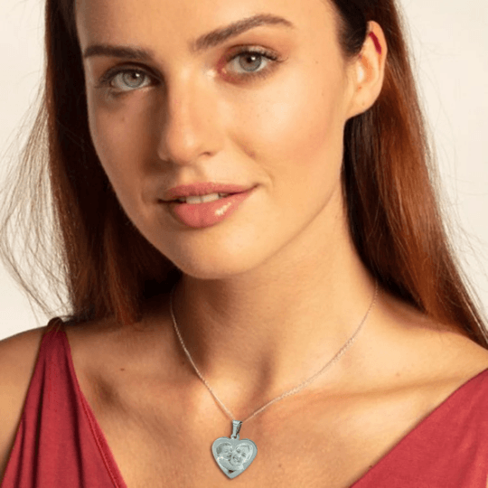 Personalised Photo Necklace – Heart Pendant With Custom Text Engraving Gift - Popular trends empire