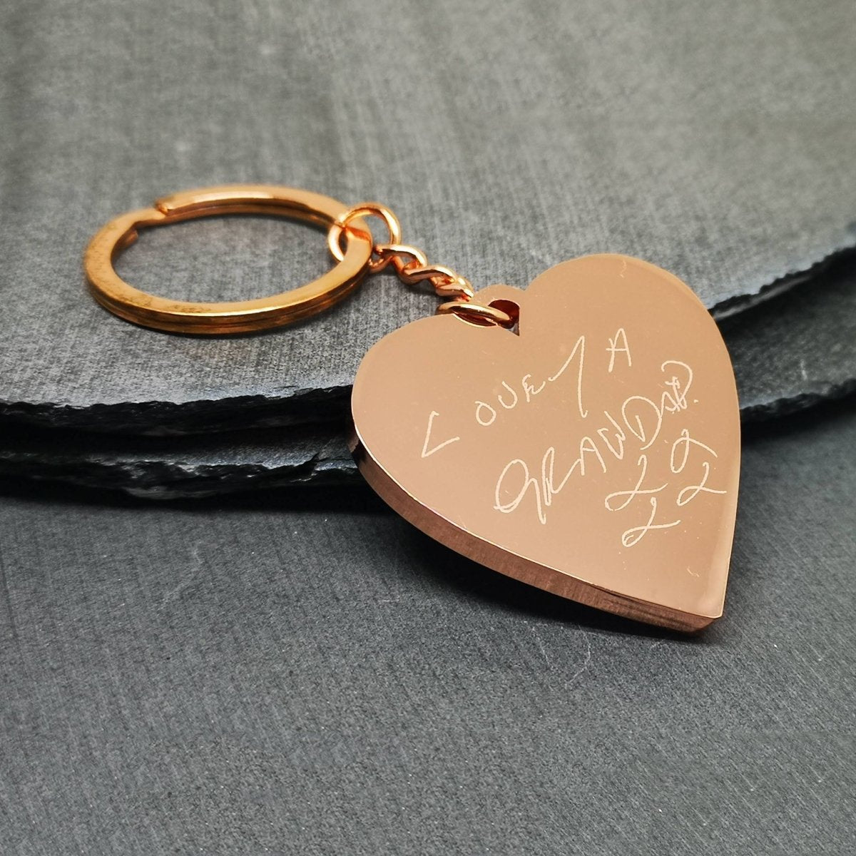 Personalised Special Date Key Ring - Engraved Stainless Steel Heart Shaped Keychain - Popular trends empire