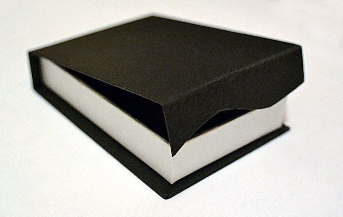 Pet Memorial Necklace – Personalised Stainless Steel Heart Shaped Pendant - Popular trends empire