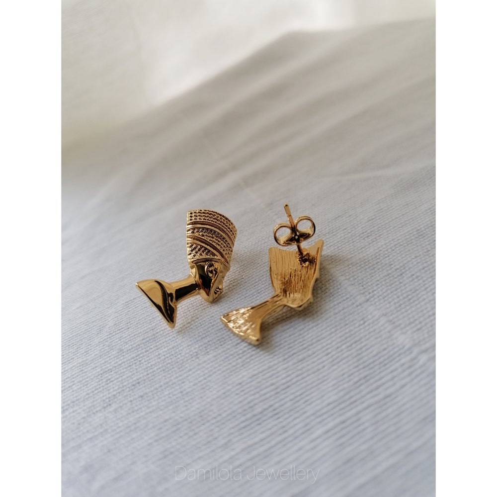 'Queen Nefertiti' - Stud Earrings - Silver/Gold - Popular trends empire