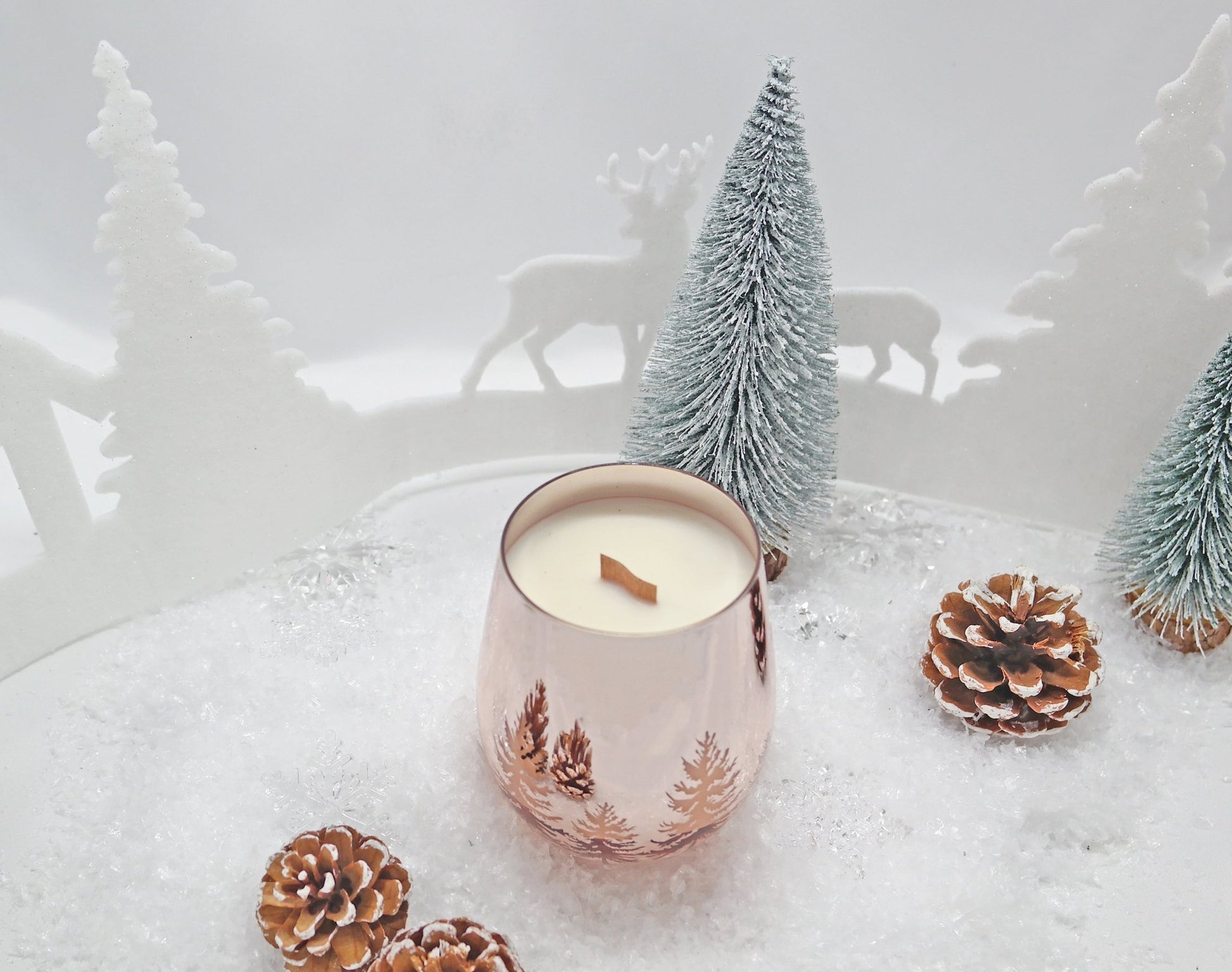 Rose Gold Christmas Candle with Wooden Wick & Gift Box - Popular trends empire