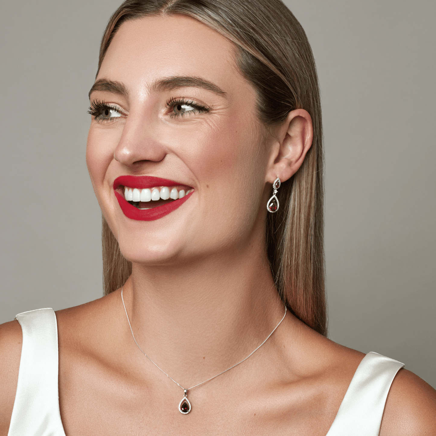 Ruby Cubic Zirconia Teardrop Necklace - Popular trends empire