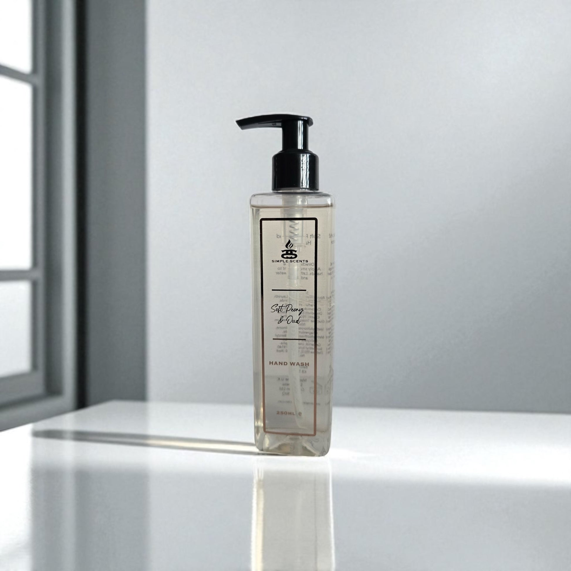 Simple Scents Soft Peony & Oud Hand Wash 250ml - Popular trends empire