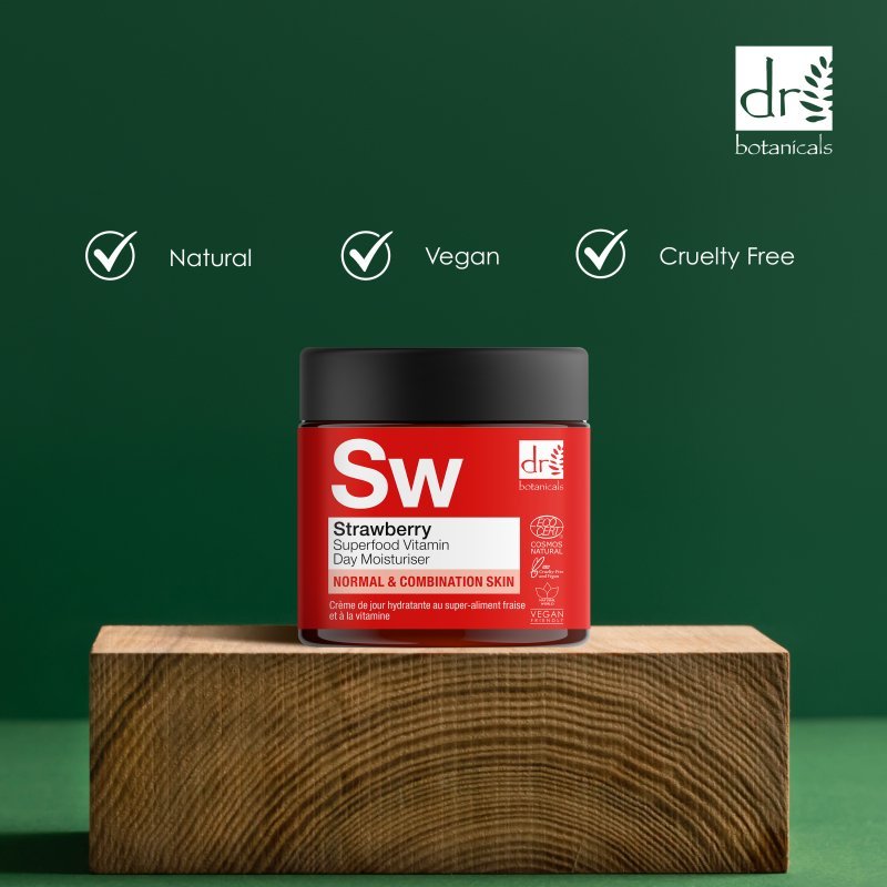 Strawberry Superfood Vitamin C Day Moisturiser 60ml - Popular trends empire