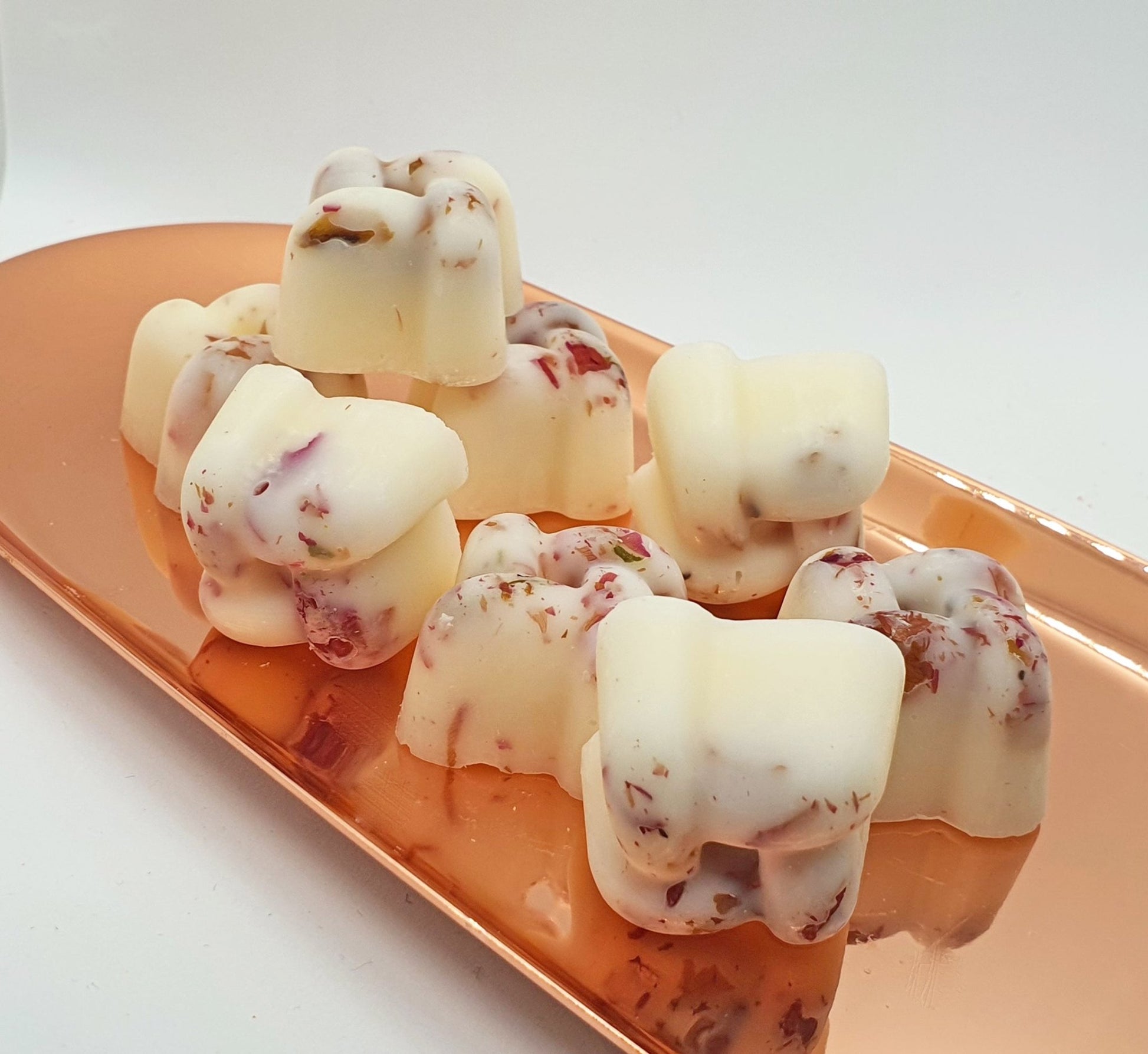 Velvet Rose & Oud - Simple Scents Ambience Knot Style Wax Melts - Popular trends empire