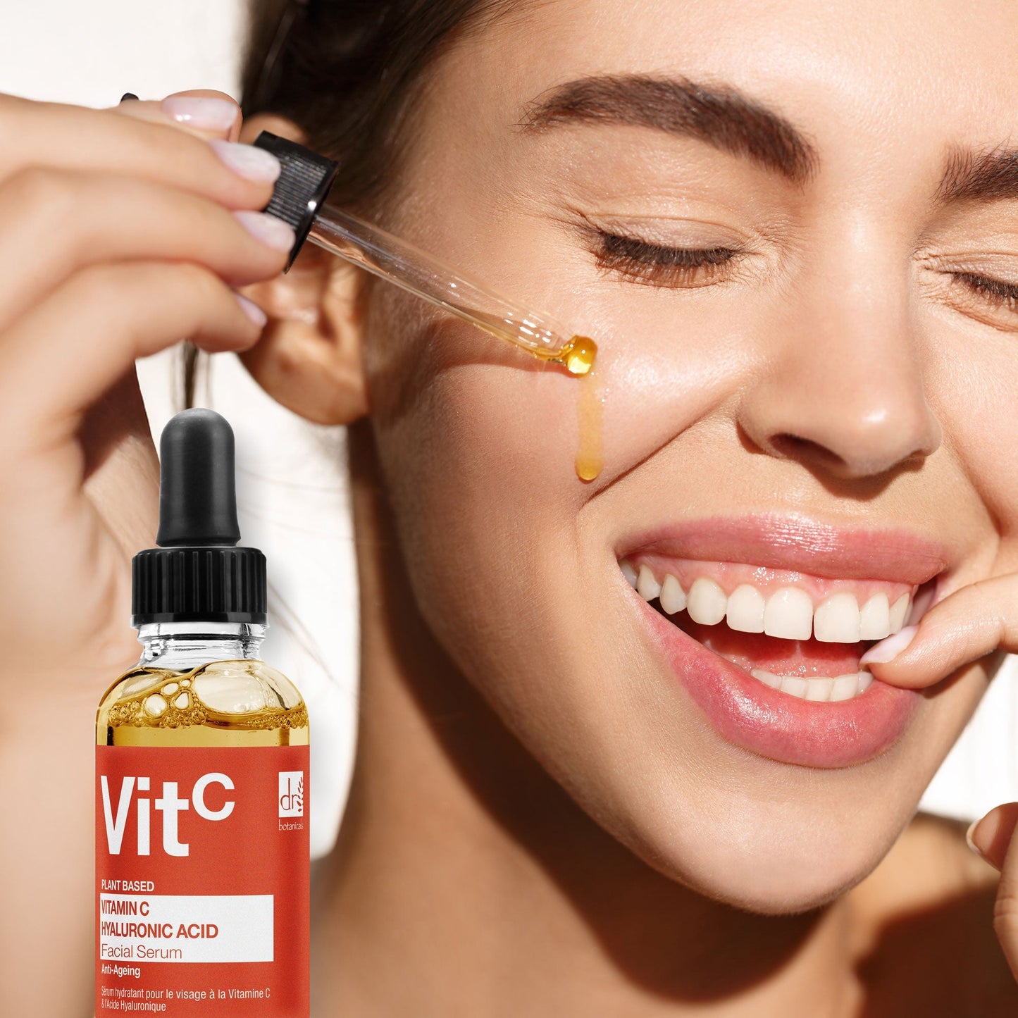 Vitamin C 5% & Hyaluronic Acid 2% Hydrating Facial Serum 30ml - Popular trends empire