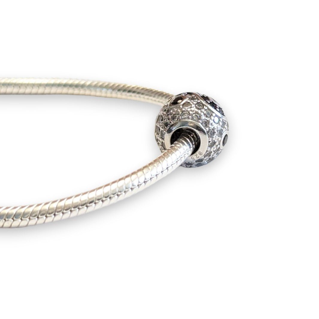 Yin and Yang Bead Charm - Popular trends empire