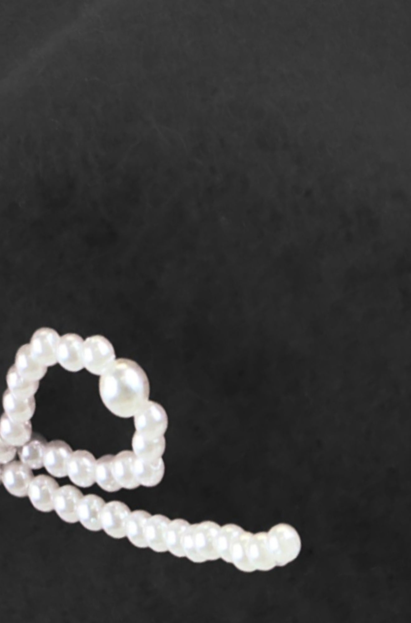 Yumi Black Pearl Bow Beret - Popular trends empire