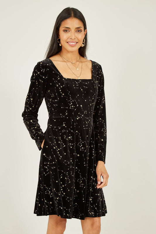 Yumi Black Star Foil Print Long Sleeve Skater Dress - Popular trends empire