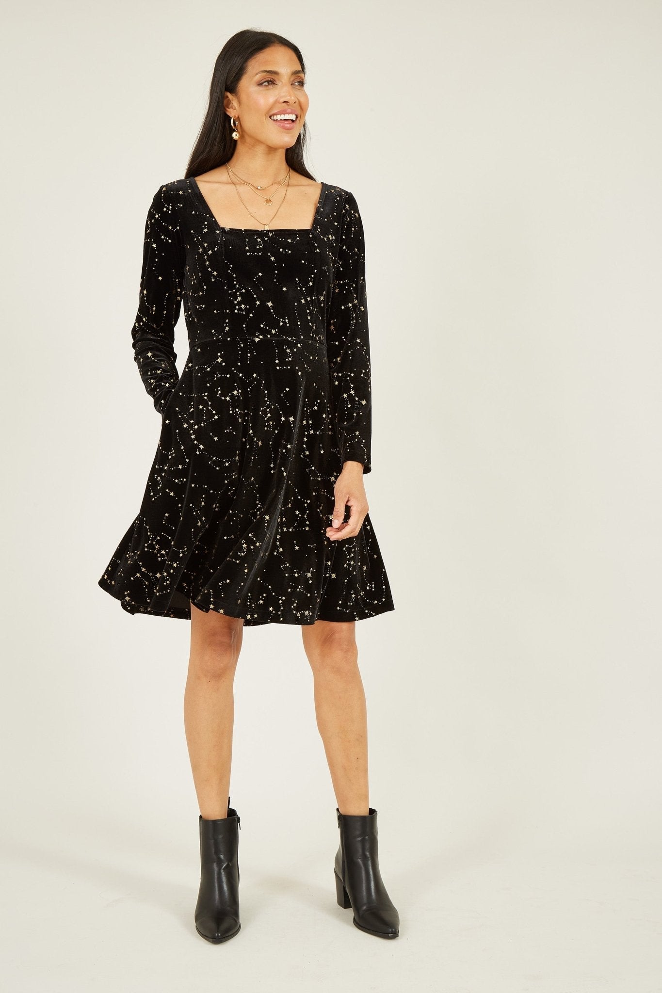 Yumi Black Star Foil Print Long Sleeve Skater Dress - Popular trends empire